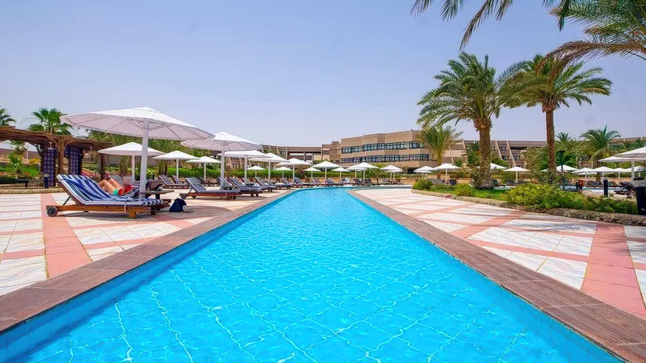 الفندق فاروه أزور ريزورت - الغردقة